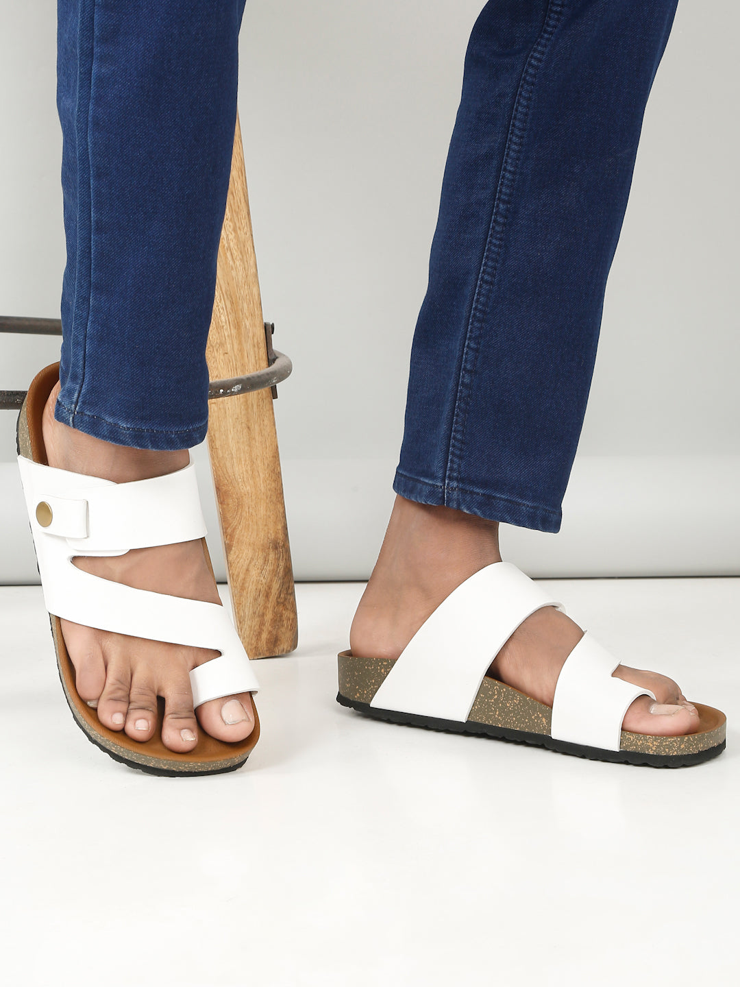 Kosher White Men's Casual Sandal