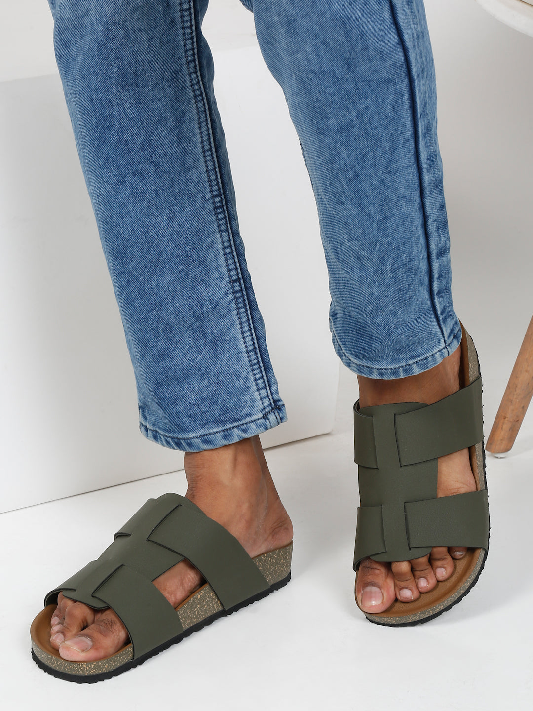 Kosher olive color casual slipper